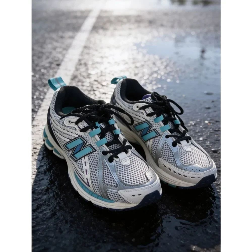 New Balance Sneakers in Purple, Teal & Black size 7. Men’s